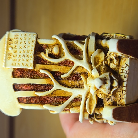 Harmony Kingdom "Jingle Bell Rock" Santa in Rocking Chair Figurine - Picture 10 of 16